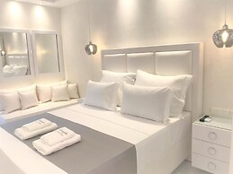 Amaryllis Luxury Rooms