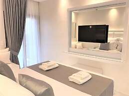 Amaryllis Luxury Rooms