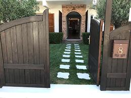 Amaryllis Luxury Rooms