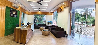 Royals Moonlight Resort