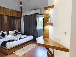 Royals Moonlight Resort