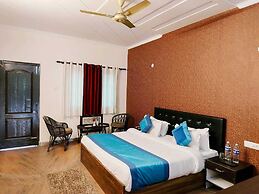 Royals Moonlight Resort