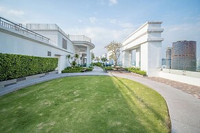 Vera Apartments - Saigon Royal Residence