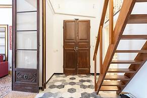 Charming  Flat - Historic Center