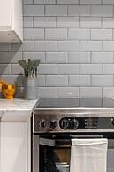 Central & Stylish 1BD Flat - 8mins to Greenwich!