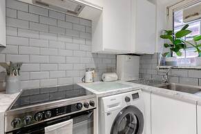 Central & Stylish 1BD Flat - 8mins to Greenwich!