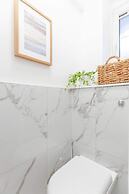 Central & Stylish 1BD Flat - 8mins to Greenwich!