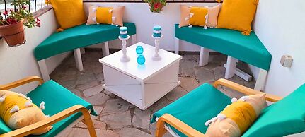 EMPHASIS Traditional House