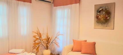 EMPHASIS Traditional House