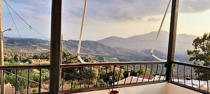 EMPHASIS Traditional House