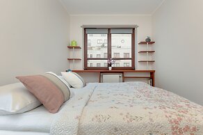 Spacious Apartment Vistula by Renters