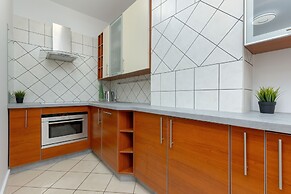 Spacious Apartment Vistula by Renters