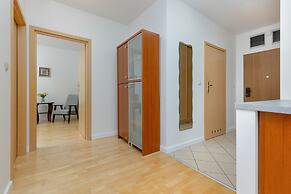 Spacious Apartment Vistula by Renters