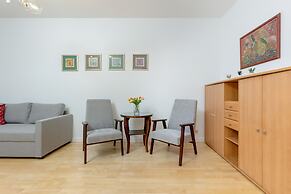 Spacious Apartment Vistula by Renters