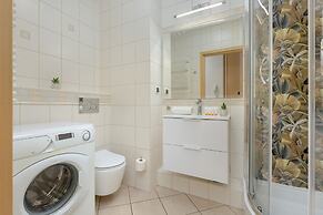 Spacious Apartment Vistula by Renters