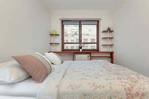Spacious Apartment Vistula by Renters
