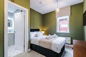 Hilltop Serviced Apartments - Stockport