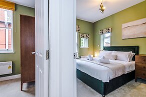 Hilltop Serviced Apartments - Stockport