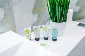 Hilltop Serviced Apartments - Stockport