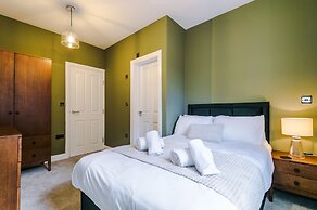 Hilltop Serviced Apartments - Stockport