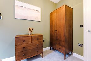 Hilltop Serviced Apartments - Stockport