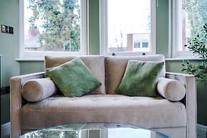 Hilltop Serviced Apartments - Stockport