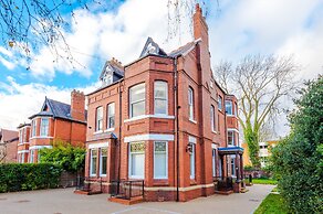 Hilltop Serviced Apartments - Stockport