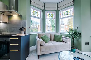 Hilltop Serviced Apartments - Stockport