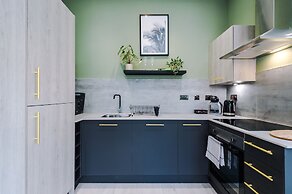 Hilltop Serviced Apartments - Stockport