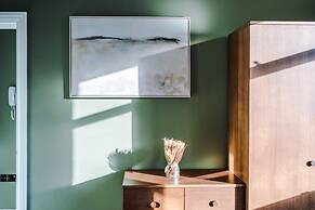 Hilltop Serviced Apartments - Stockport