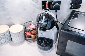 Hilltop Serviced Apartments - Stockport