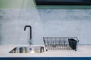 Hilltop Serviced Apartments - Stockport