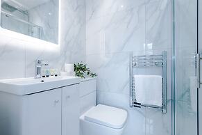 Hilltop Serviced Apartments - Stockport