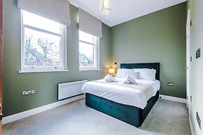 Hilltop Serviced Apartments - Stockport