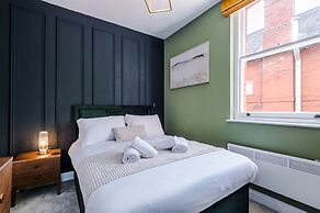 Hilltop Serviced Apartments - Stockport