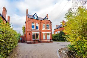 Hilltop Serviced Apartments - Stockport