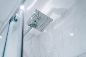 Hilltop Serviced Apartments - Stockport