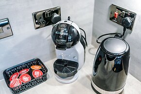 Hilltop Serviced Apartments - Stockport