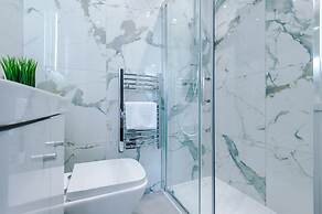 Hilltop Serviced Apartments - Stockport