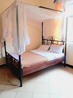 Panorama Inn- Safari Stride