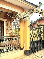 Panorama Inn- Safari Stride