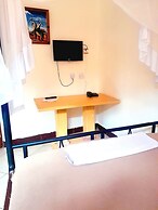 Panorama Inn- Safari Stride