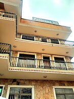 Panorama Inn- Safari Stride