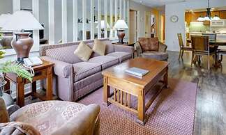 Gatlinburg Ski Week! 2 Bedroom 2 Bath Full Kitchen Sleeps N6834