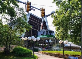 Gatlinburg Ski Week! 2 Bedroom 2 Bath Full Kitchen Sleeps N6834