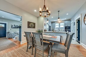 Chic Jacksonville Getaway, Walk to River & Parks!