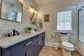 Chic Jacksonville Getaway, Walk to River & Parks!