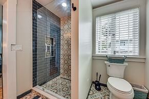 Chic Jacksonville Getaway, Walk to River & Parks!