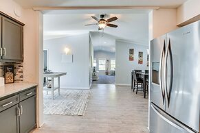 Family-friendly Duplex 6 Mi to Fort Walton Beach!