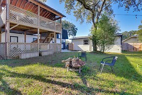 Family-friendly Duplex 6 Mi to Fort Walton Beach!